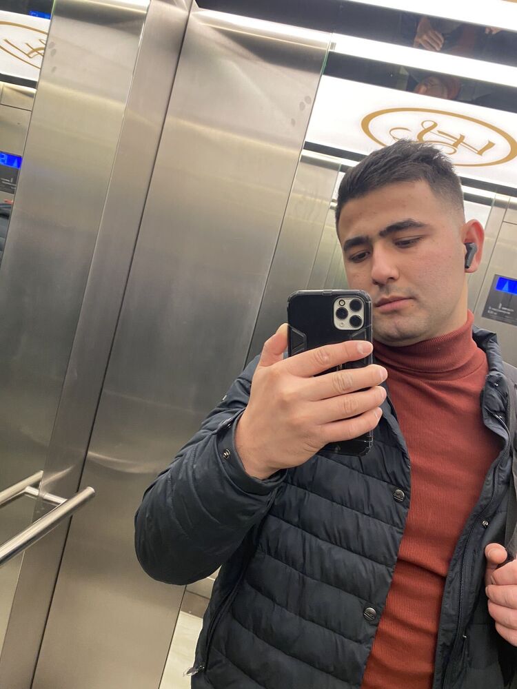  43451614  Amiran, 28 ,    