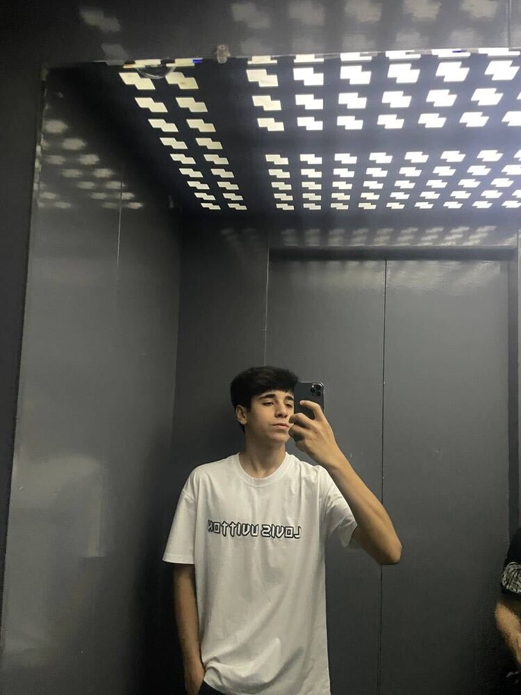 52940654  , 21 ,    