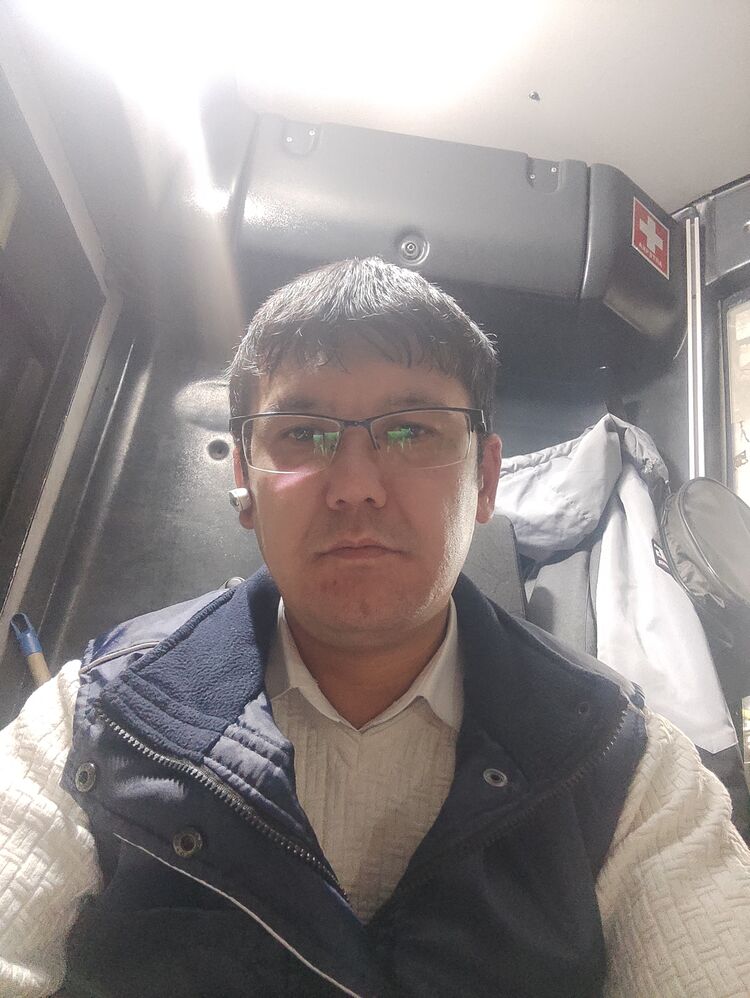  30323084  , 35 ,    