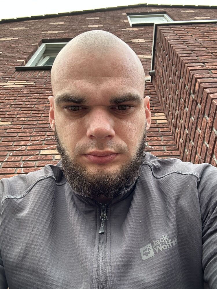  Hillegersberg,   Petr, 26 ,   