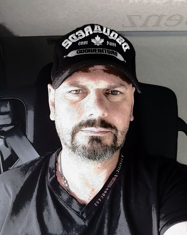  46484284  Ivan, 46 ,    