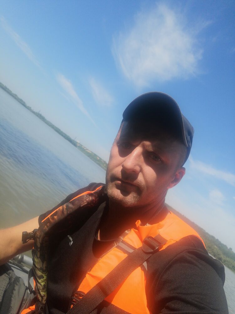  52467824  , 40 ,    