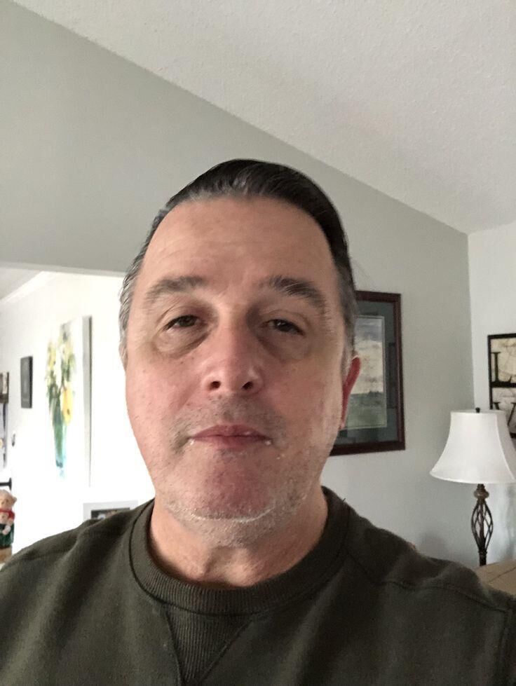  48398104  Larry Stuart, 58 ,    Goddard
