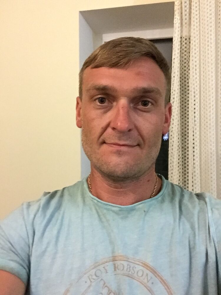  9919834  Ruslan, 46 ,    