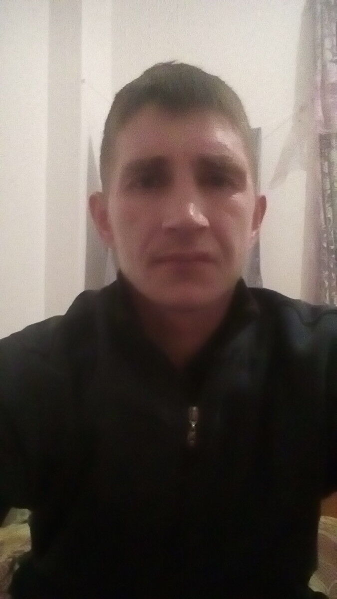  19122324  Aleksandr, 36 ,    