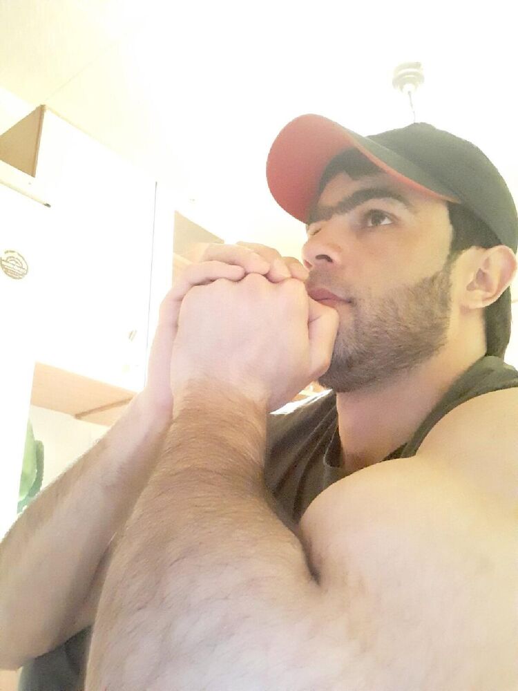  50594004  Firdavs, 33 ,    