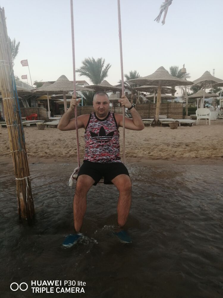  ,   Andrey, 39 ,   ,   , 