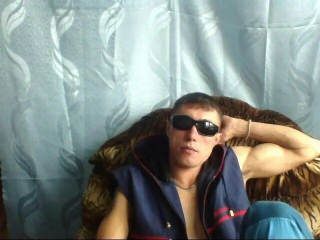  37099754  Anatolii, 43 ,    