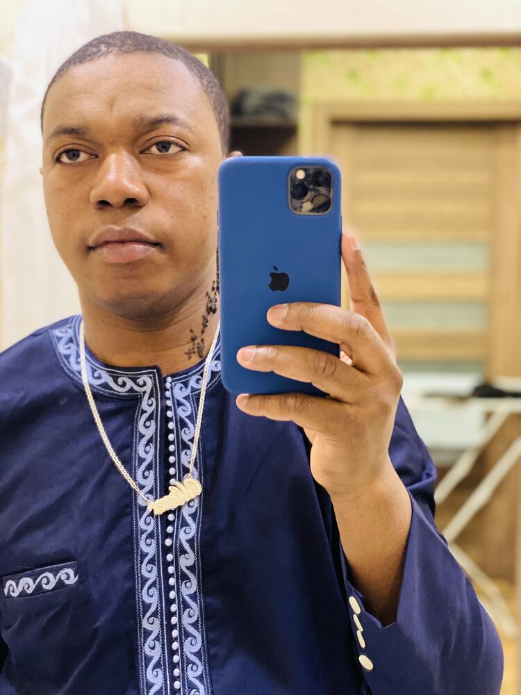  27077944  King winner, 33 ,    