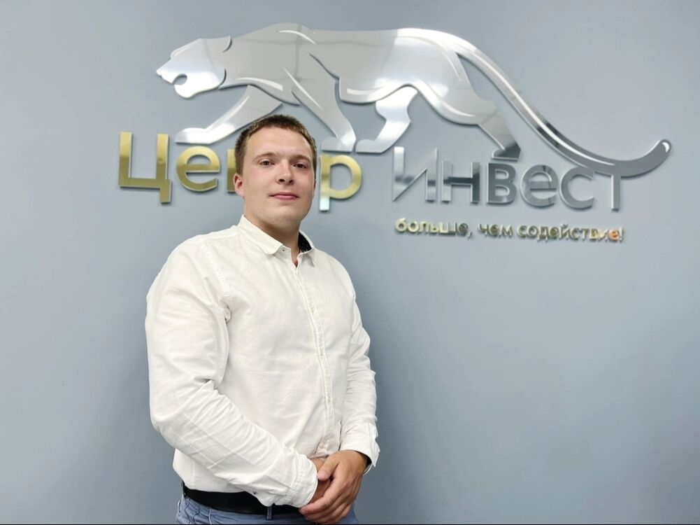  31398374  Artem, 26 ,    -