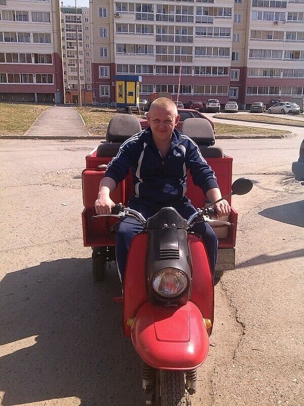  ,   Denis, 39 ,   ,   , 