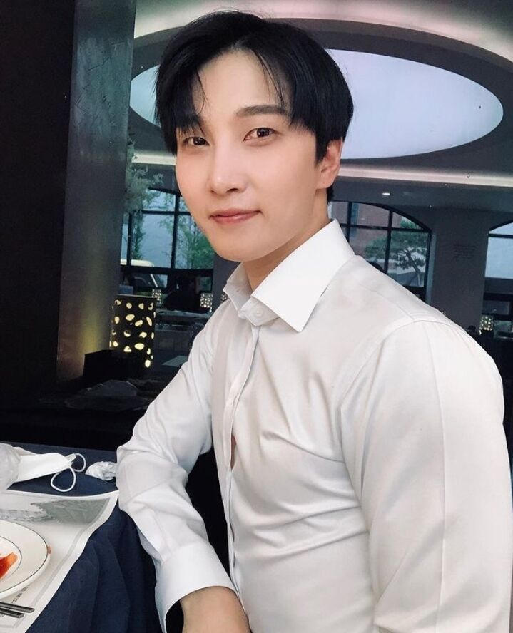  Lagos,   Min hyuk, 37 ,   ,   