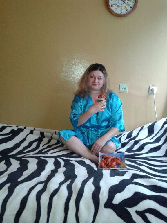  53729794  Alla, 39 ,    