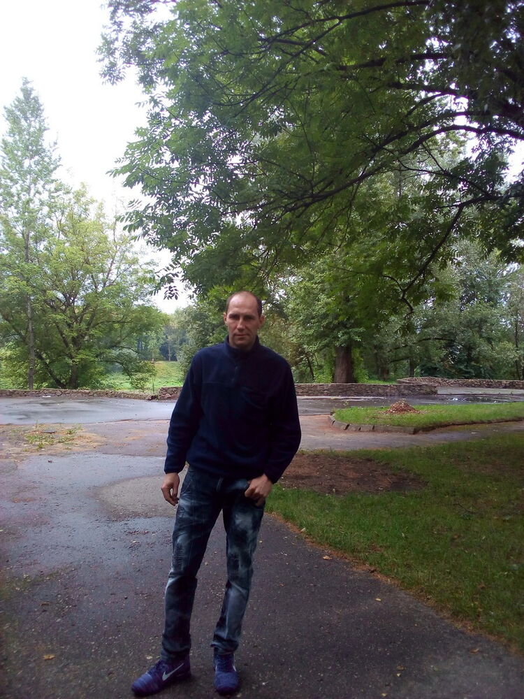 13888884  Dima, 42 ,    