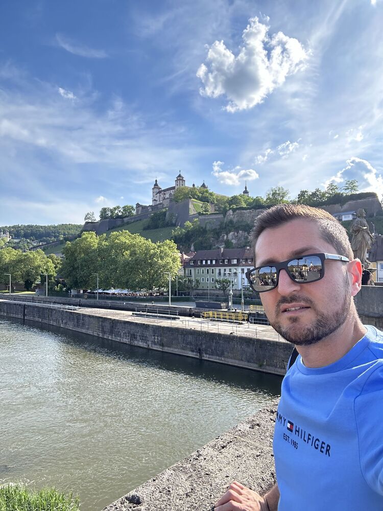  43660654  Nick, 40 ,    Nuernberg