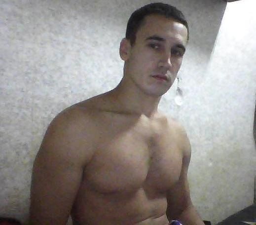  9176644  Mihai, 38 ,    