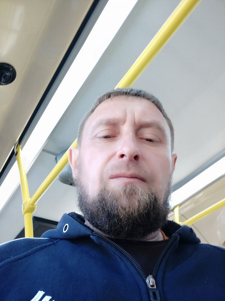 40018164  , 44 ,    