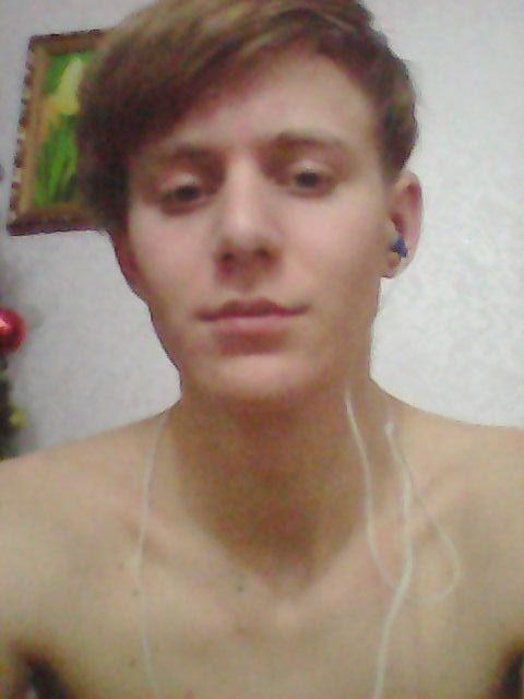  8839964  Vlad, 27 ,    