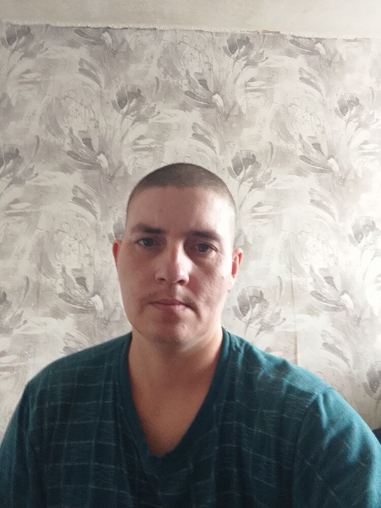  ,   Maksim, 38 ,   ,   