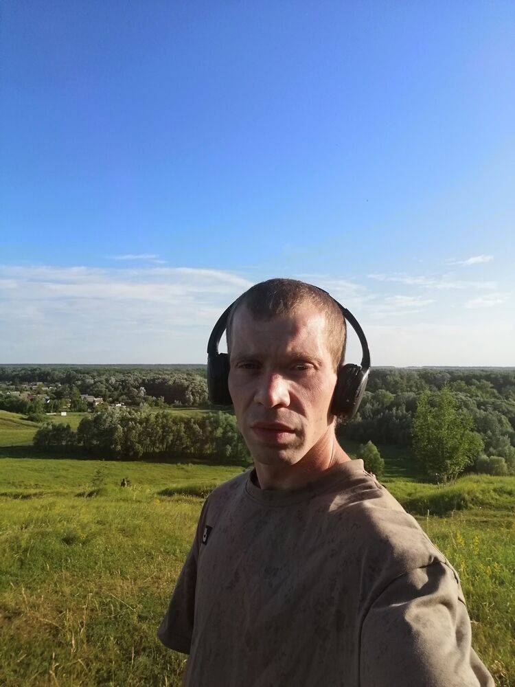  44271744  Saimon Beike, 33 ,    