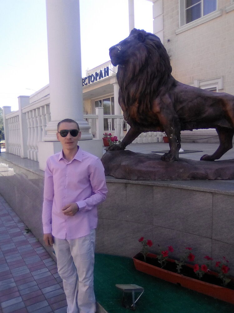  10015724  Maks, 41 ,    