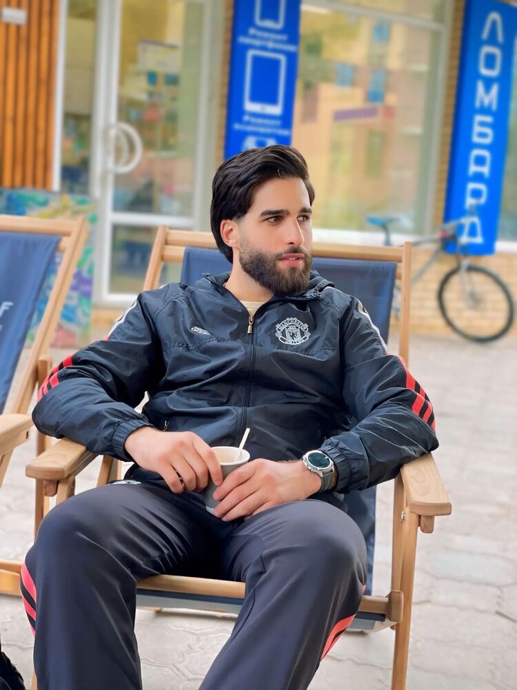  ,   Ayoub, 25 ,   ,   