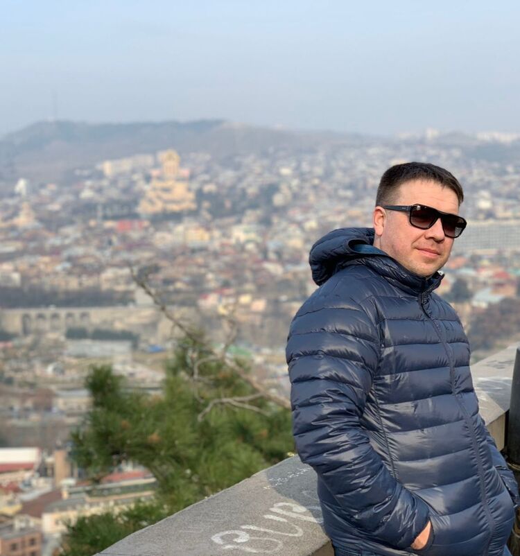  36593324  Oleg, 45 ,    