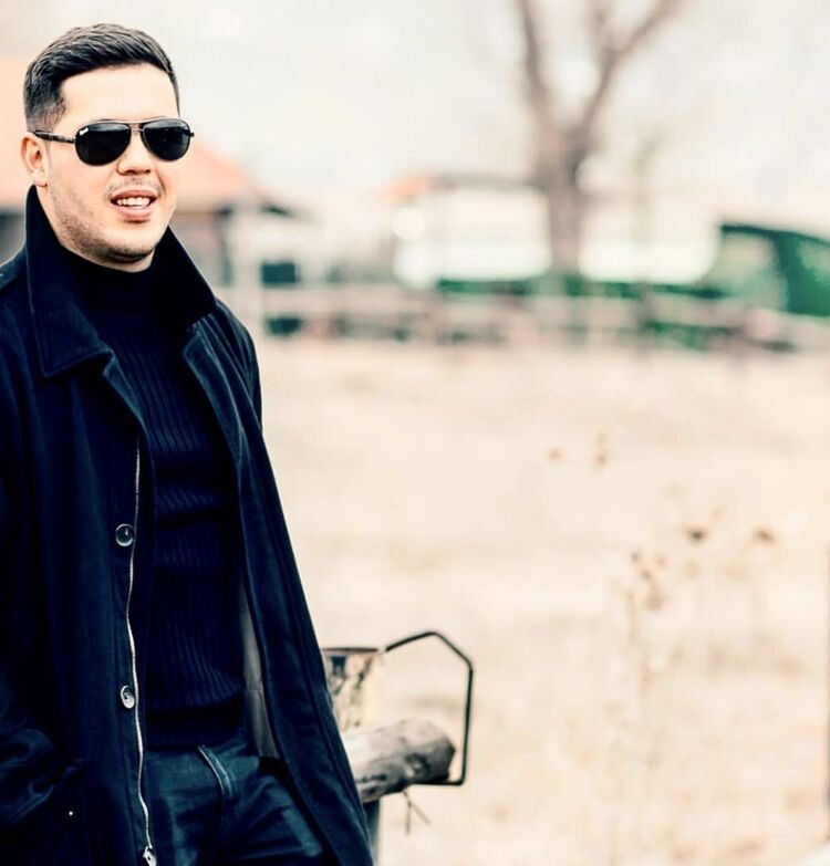 ���� 37285744 ������� �����, 33 ����, ���� ���������� � ����