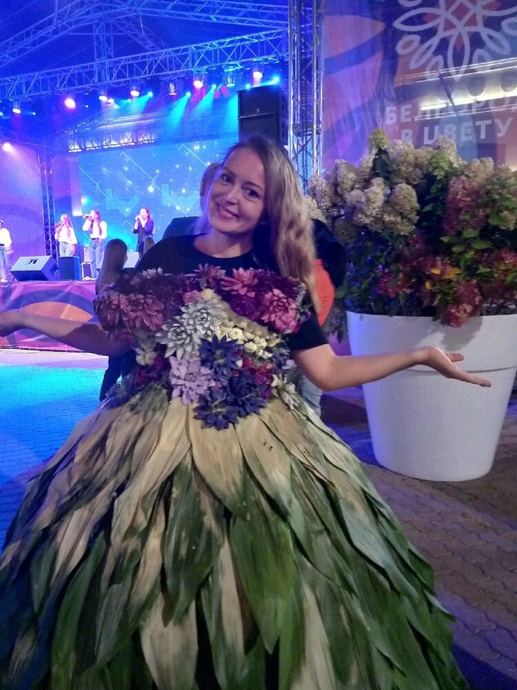  53325134  Taya, 40 ,    