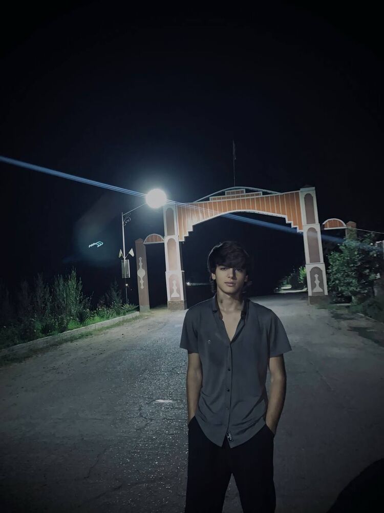  53826804  Said, 20 ,    -