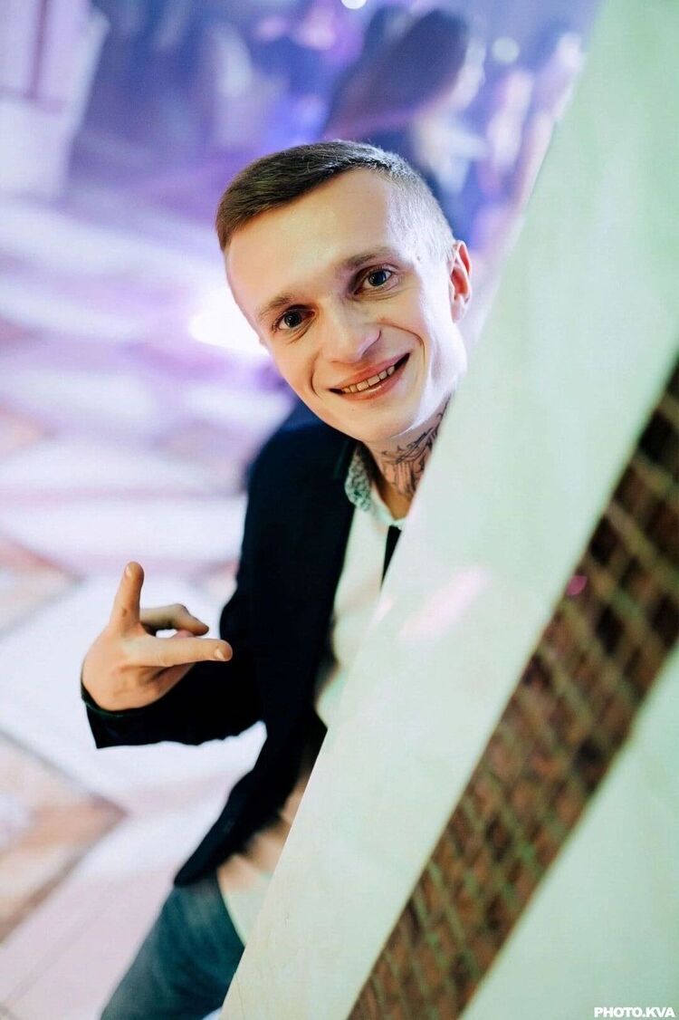  29722154  , 28 ,    