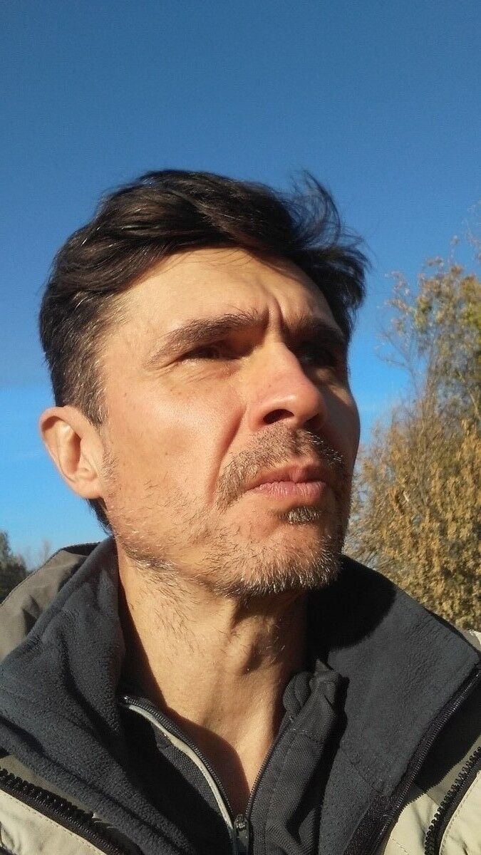  ,   Viktor, 55 ,  