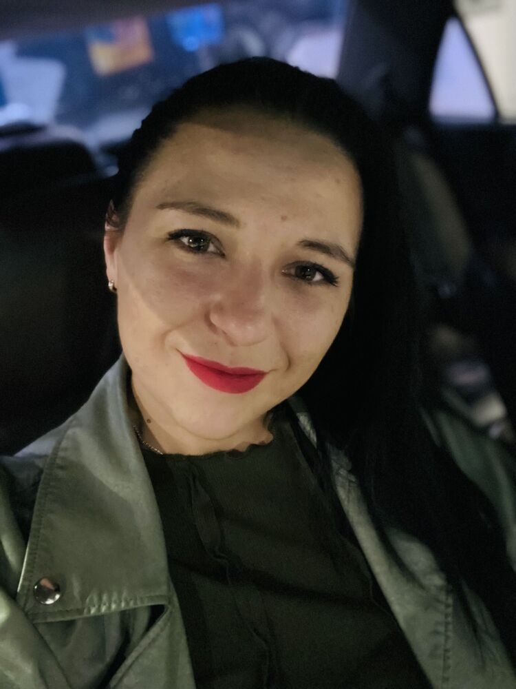  ,   Ekaterina, 30 ,  