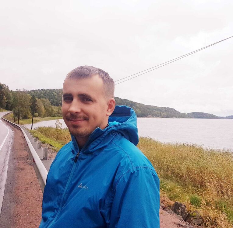  ,   Denis, 33 ,   ,   