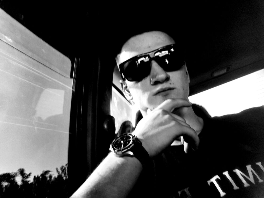  36017934  Ruslan, 22 ,    