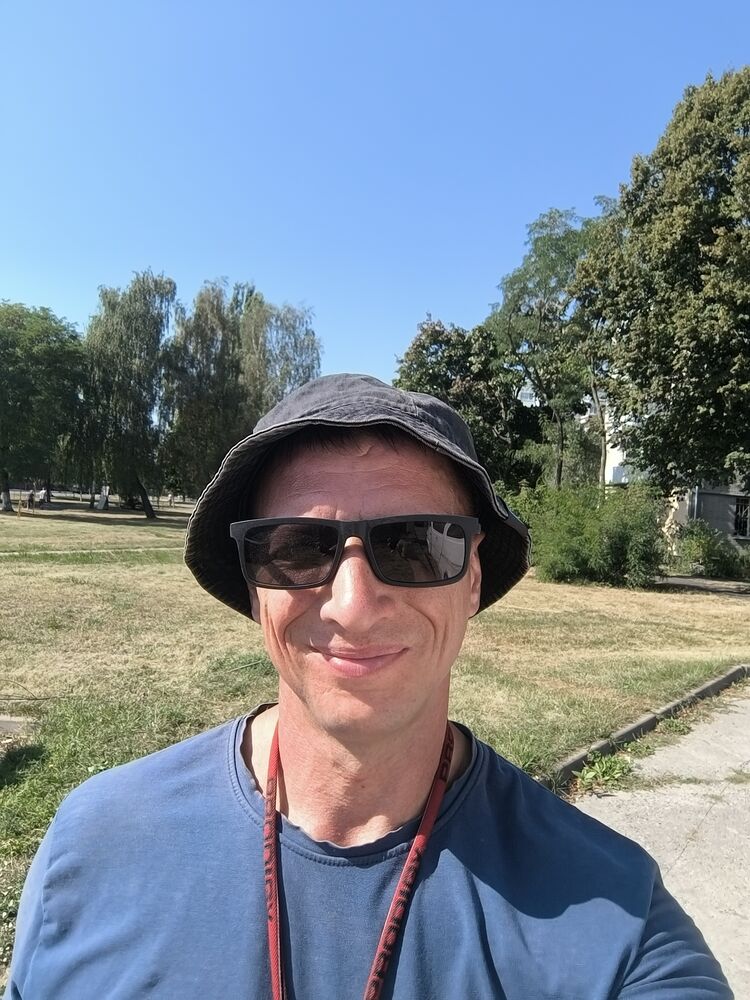  53743564  , 40 ,    