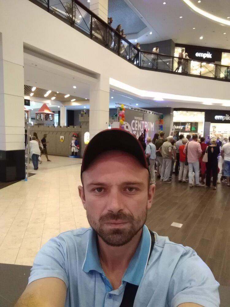  ,   Oleg, 40 ,   ,   , c , 