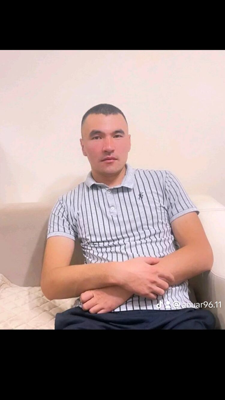  42976274  , 33 ,    