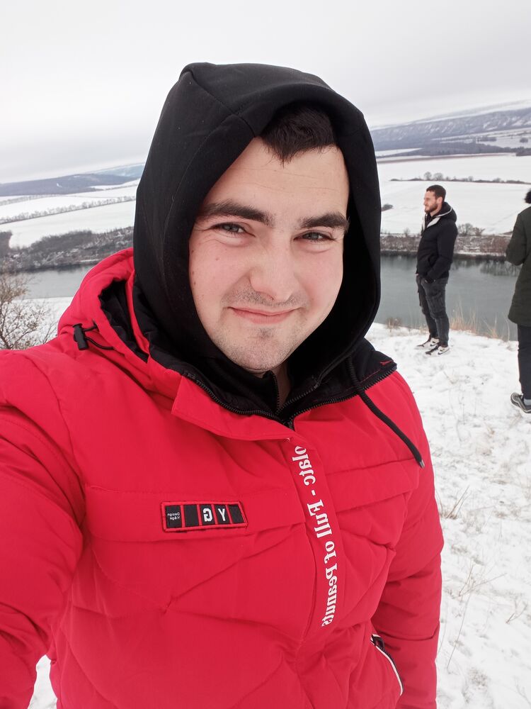  ,   Vadim, 22 ,   ,   
