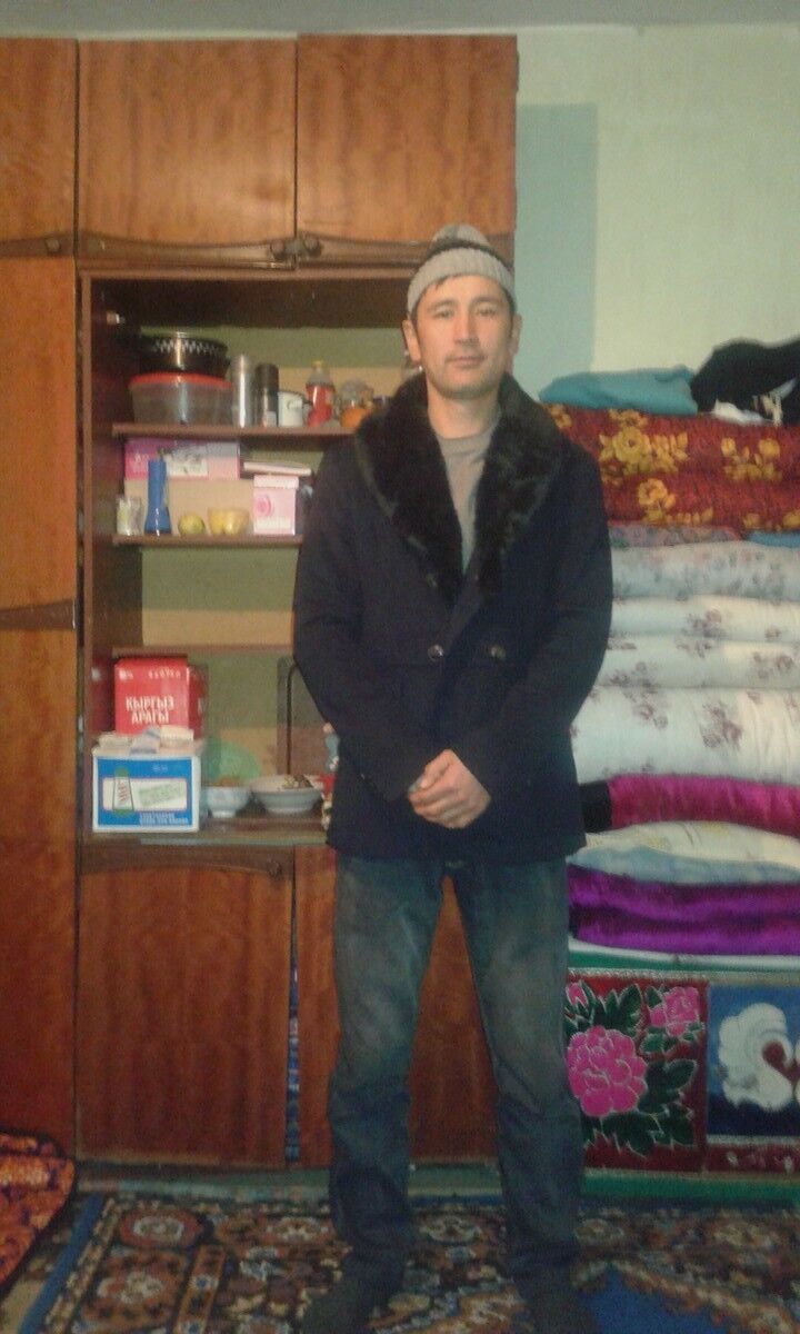  5641394  Sanjarbek, 41 ,    
