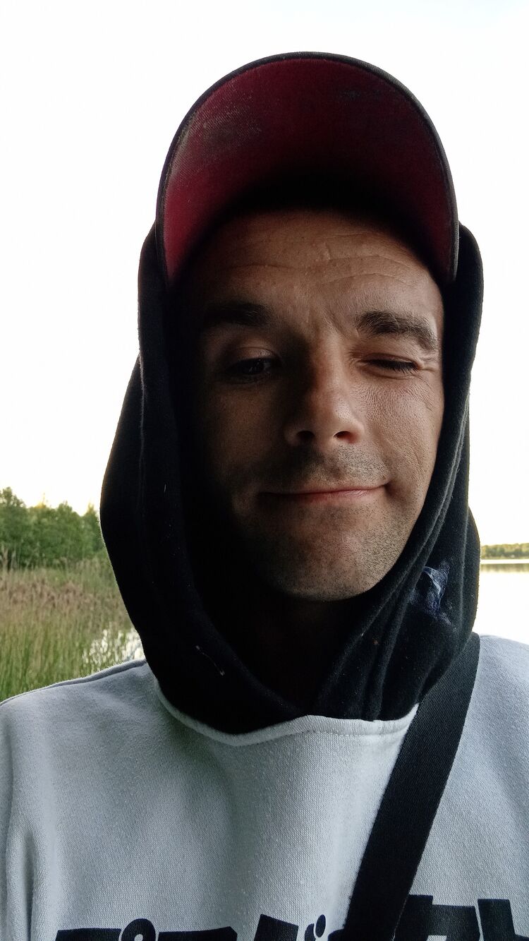  43956774  Alekseii, 36 ,    