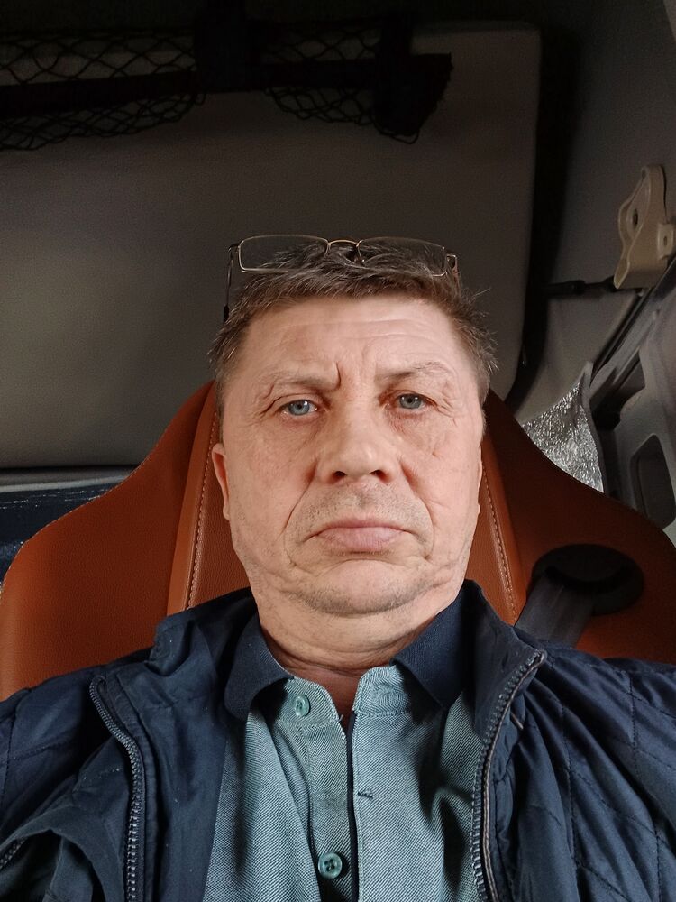  42152224  , 54 ,    