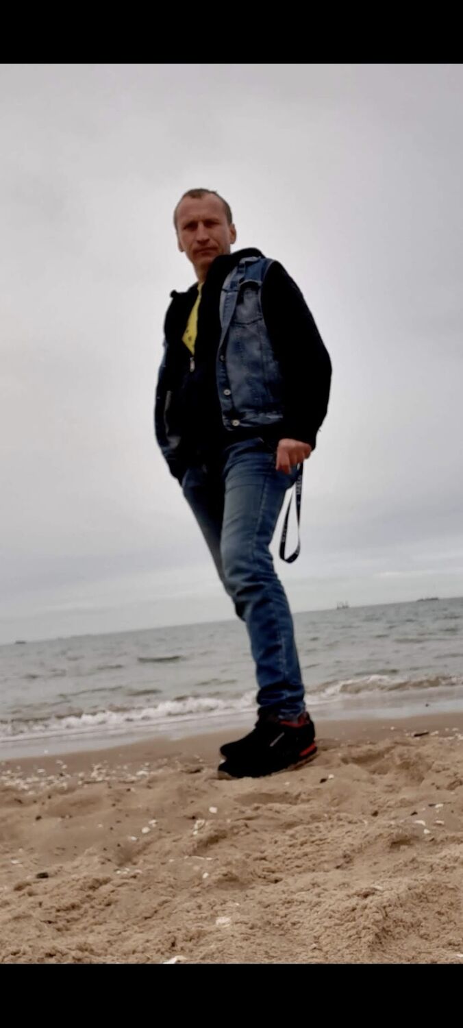  ,   Anatoliy, 45 ,   ,   , c , 