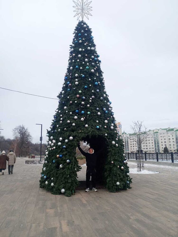  ,   Sergei, 38 ,   ,   , c , 