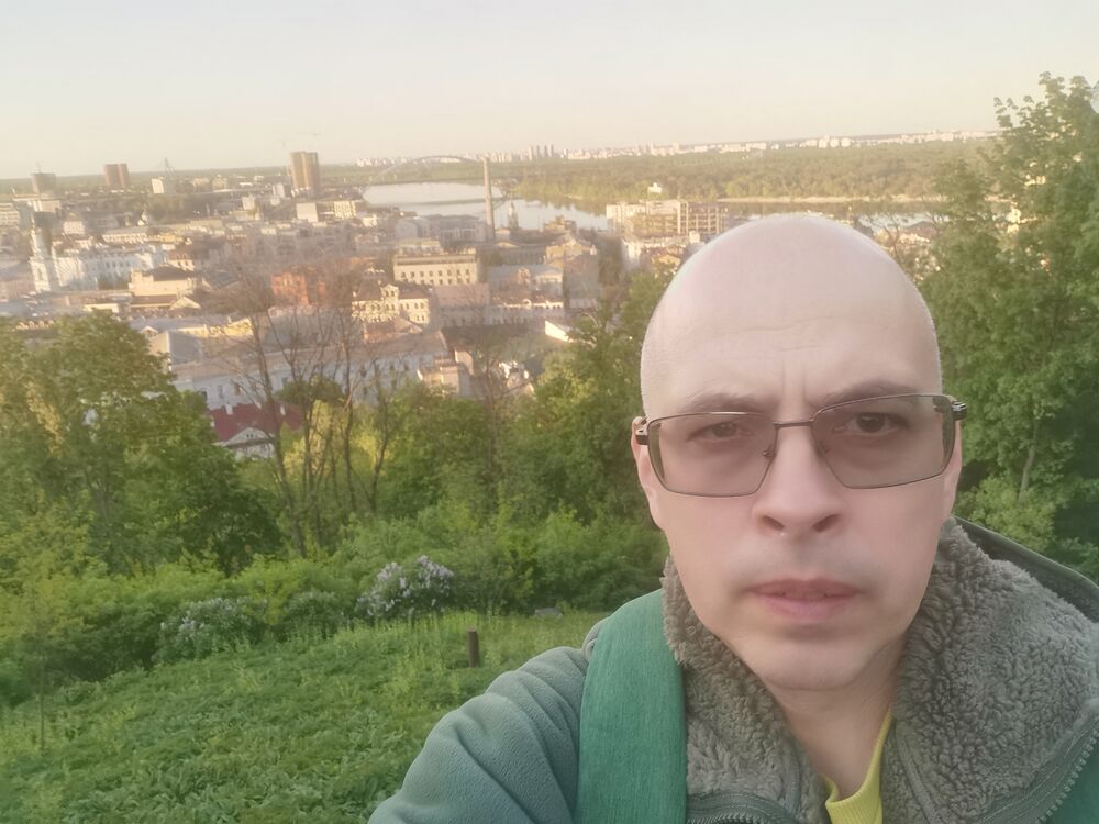  52886664  , 46 ,    