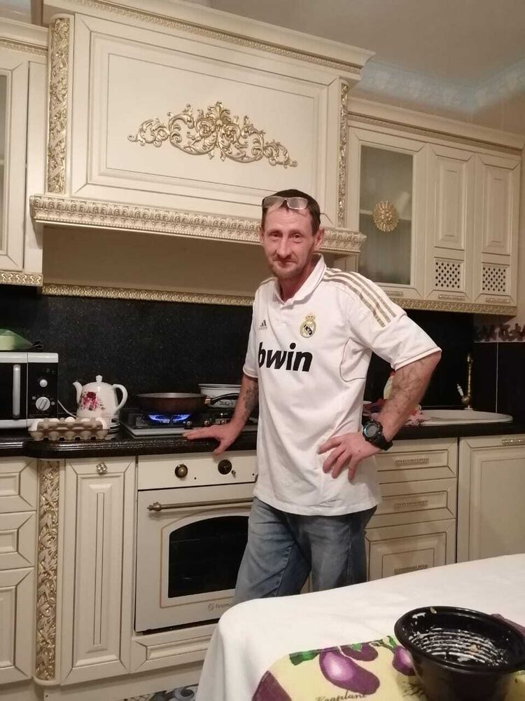  40695704  , 48 ,    --