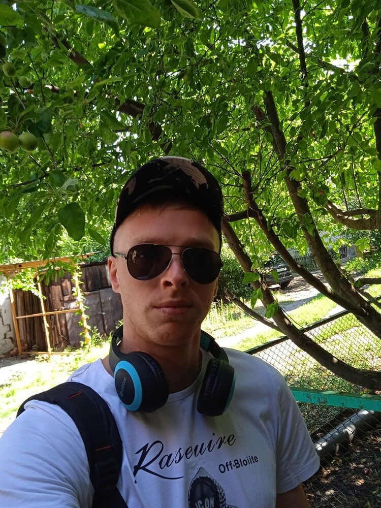  48673814  , 33 ,    