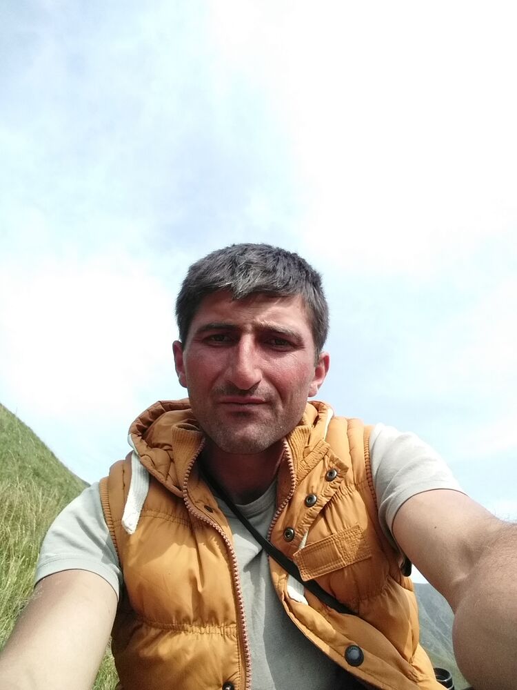  23776544  Giorgi, 29 ,    