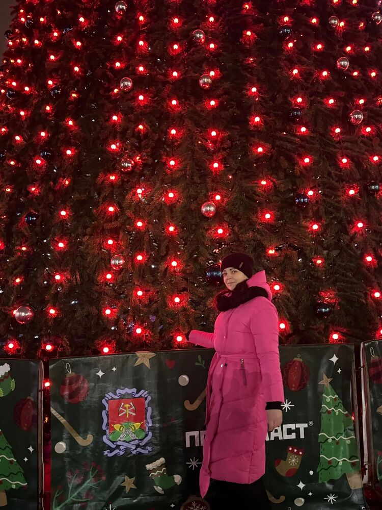  48972804  Juliya, 48 ,    