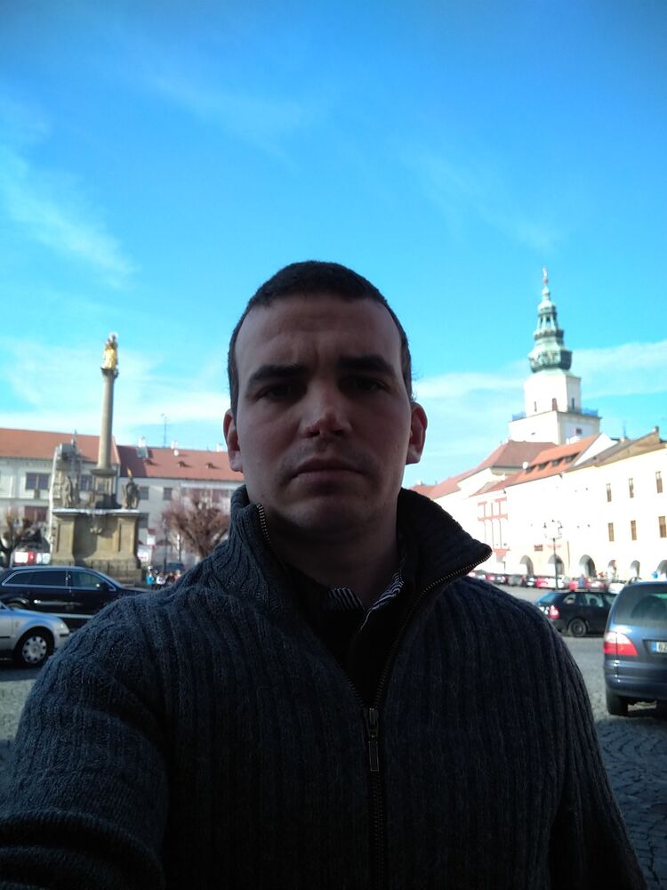  15250584  Aleksandr, 36 ,    Kromeriz